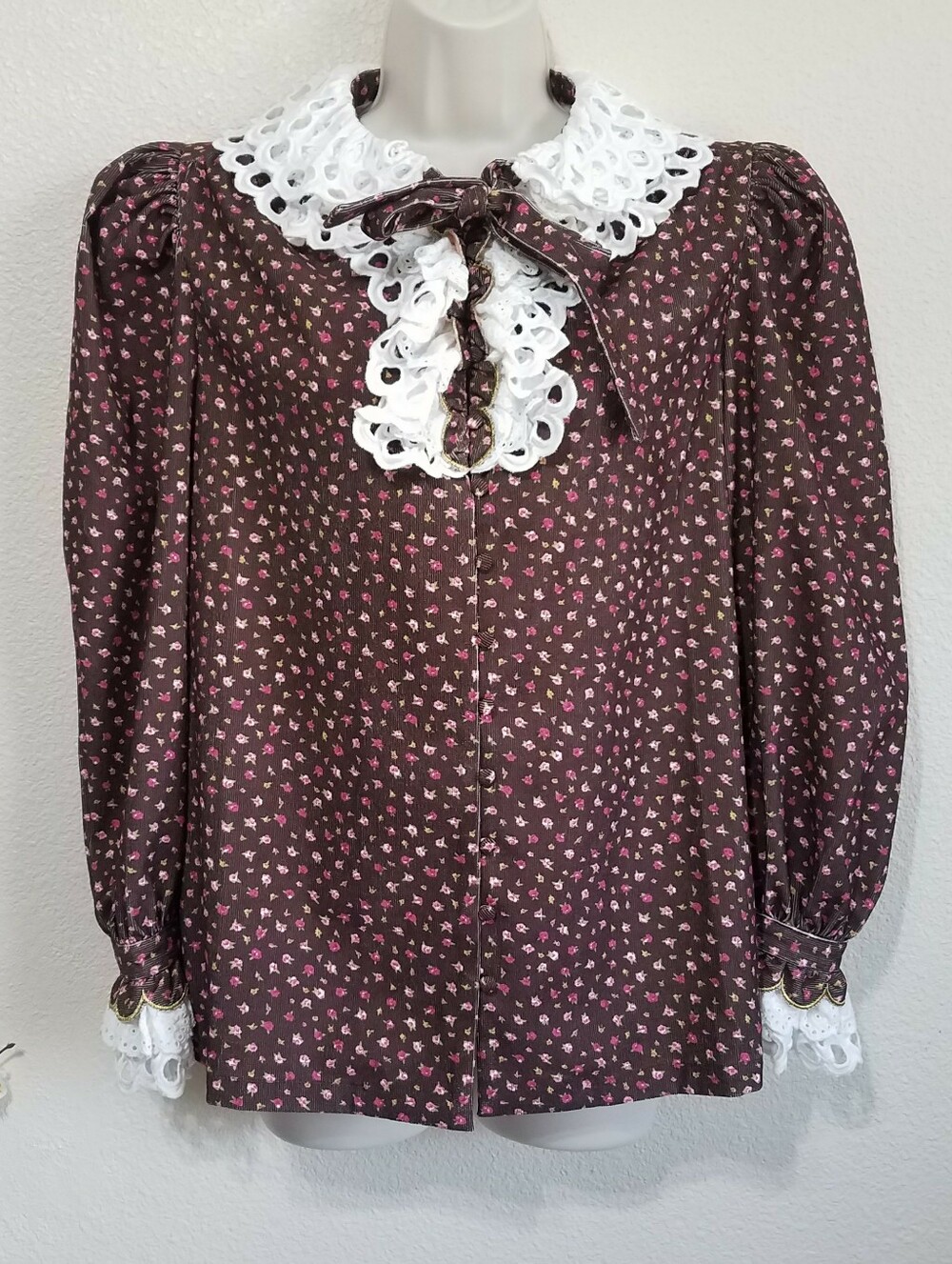 CELIA B Virginia Floral Blouse - Picture 2 of 12
